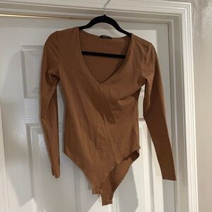 Brown V-Neck Long Sleeve Bodysuit